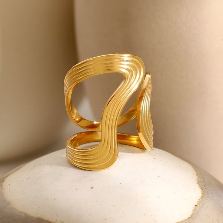 Fluidia Ring