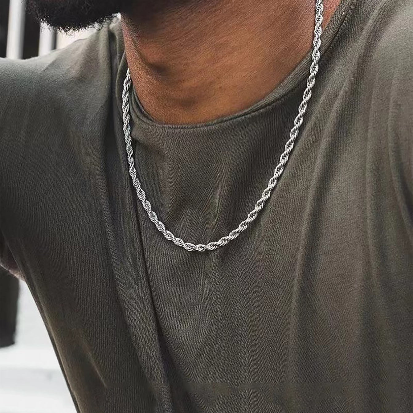 Hot item trend single chain strip fashion pendant with chain male titanium steel twist chain collar bone necklace