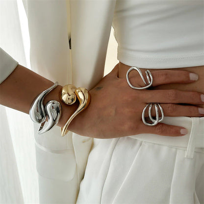 Aria Rings